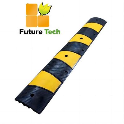 comprare dossi stradali resistenti della gobba di gomma riflettente di velocità di 1830x300x58mm per la carreggiata di traffico fabbricazione online