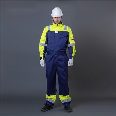 Un buon prezzo. Indumento di protezione antincendio con 65% di cotone 35% di poliestere Materiale traspirante per la protezione industriale in linea